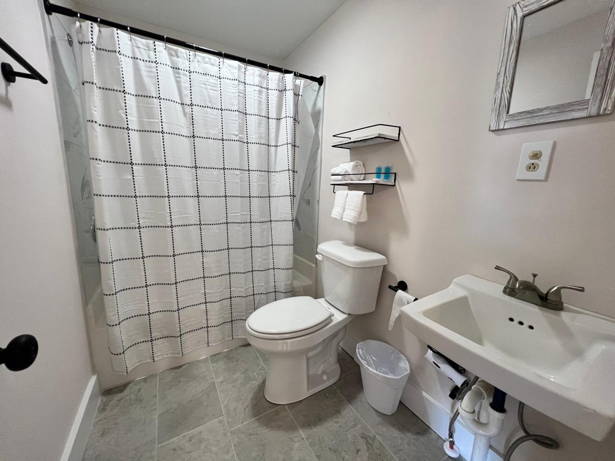 The Washington Inn Galax Habitación foto